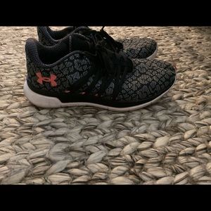 Women’s under armour shoes size 7.5